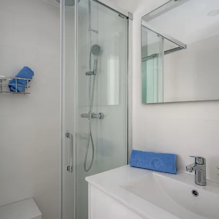 Atico Pelicanos By Interhome