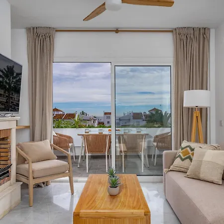 Atico Pelicanos By Interhome